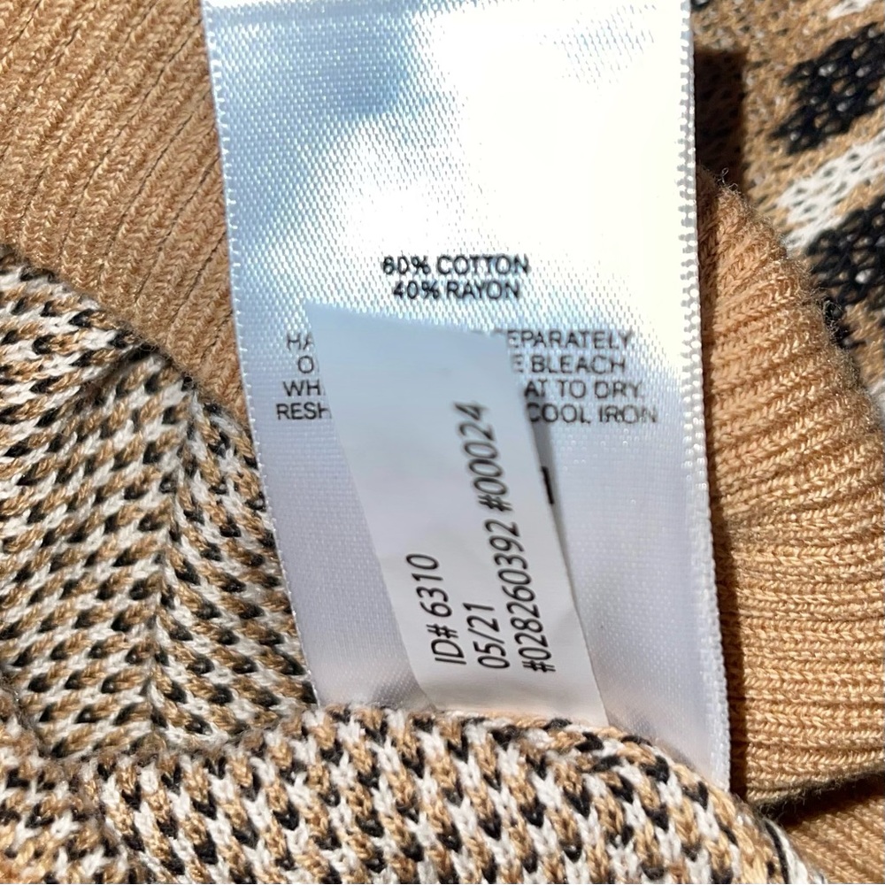 Express Cream & Tan Animal Cheetah Print Sweater Sz  XS - Picture 7 of 7